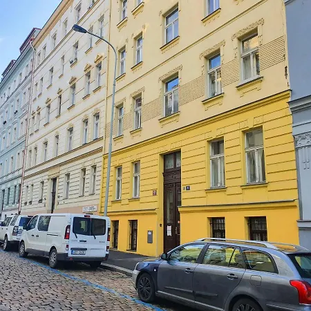 In The Center Of Appartement *