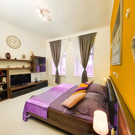 In The Center Of Appartement *